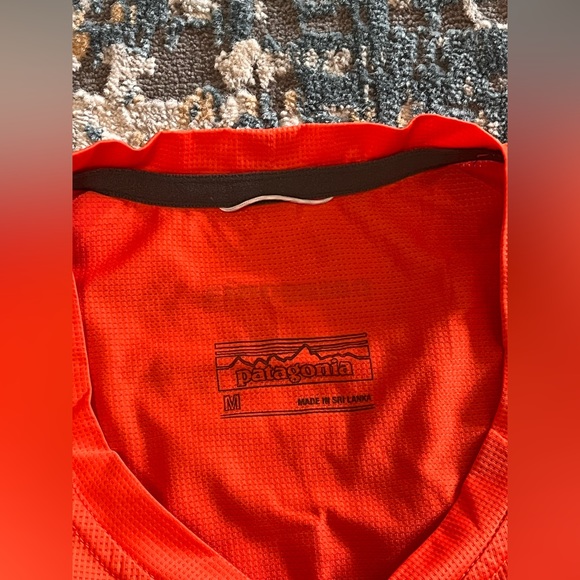 Patagonia Windchaser Ultralight Running Shirt - Men’s Medium - Orange / Navy - Picture 3 of 6